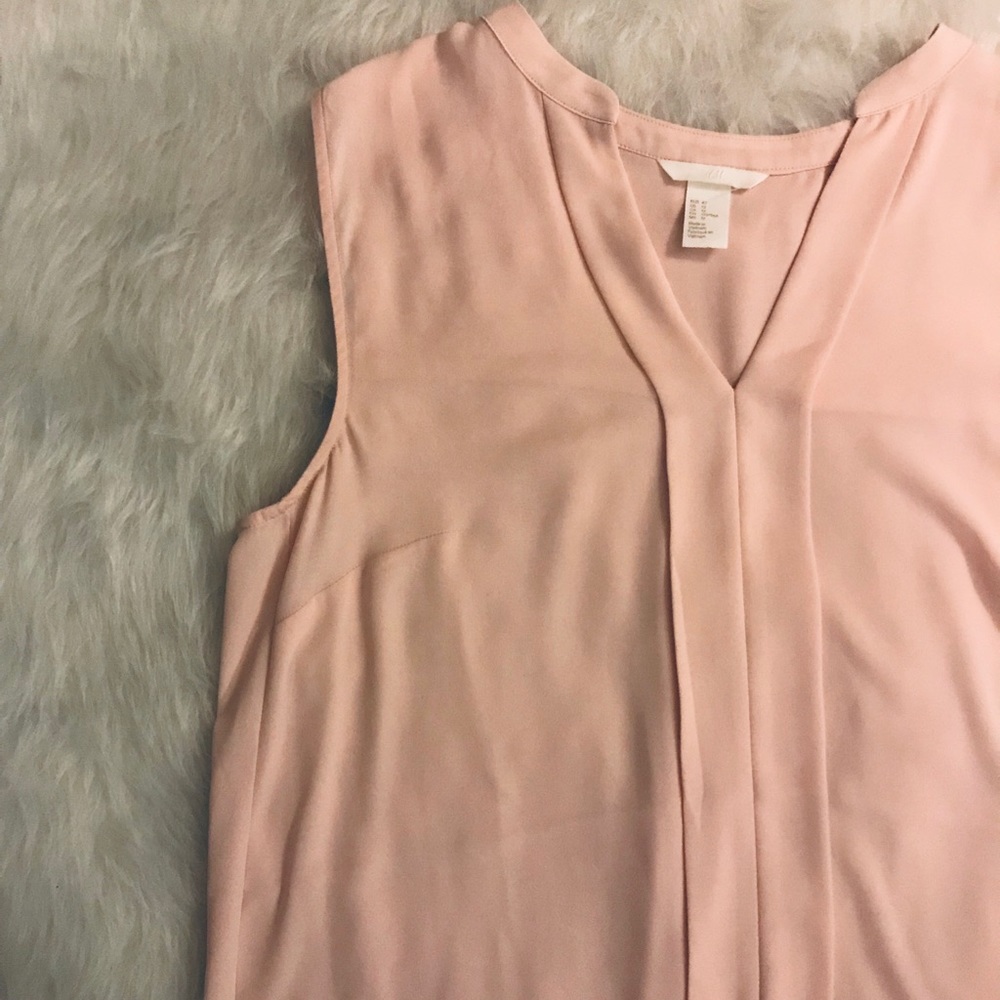 H & M Light Pink Sleeveless Blouse